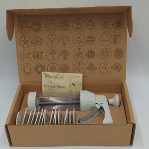 The Pampered Chef Cookie Press With Accessories White Leaflet Baking Kitchen